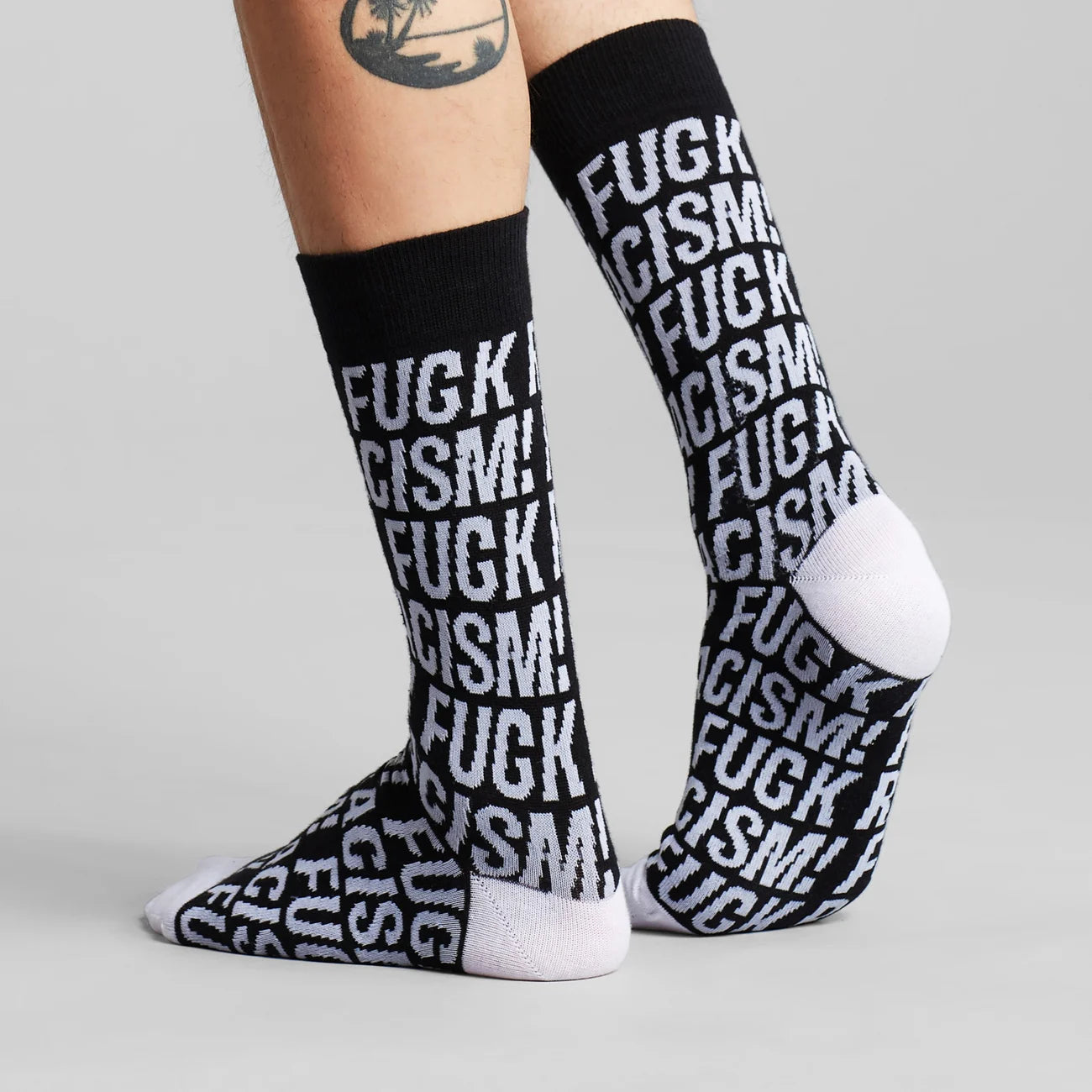 Socks Sigtuna Fuck Racism Pattern - Black