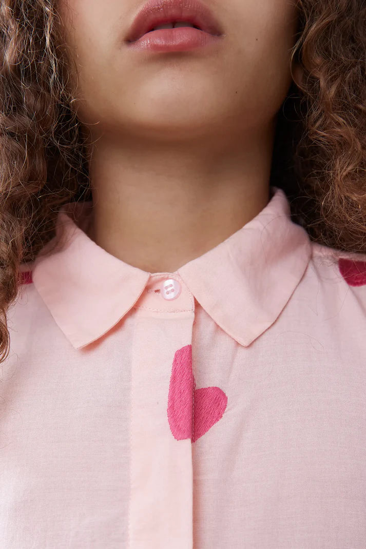 Camisa de niña corazones bordados rosa - 41420