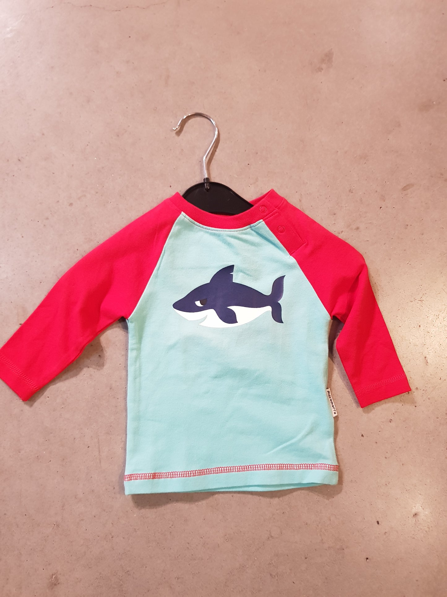 Top Ls Print - Shark